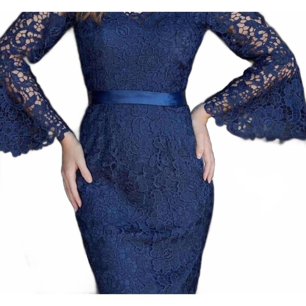 NEW JVN bell sleeve lace evening dress in navy